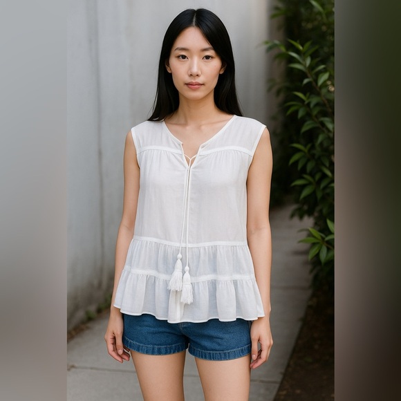 Tommy Hilfiger White Blouse 🤍🤍🤍 - Picture 11 of 11